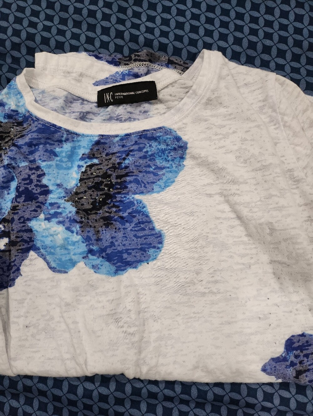 1997. Fire SALE get closet clearout apparel lot Womens EUC Shirts π